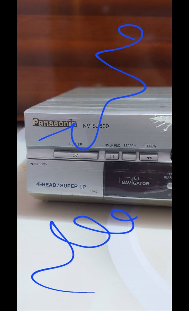 من النوادر
للبيع 
جهاز فديو VHS كاسيت كبير بانسونيك ( Panasonic Super Drive )
  4 هيد  جديد جدا نظافه 100% 
نقص كارتون وريمونت و 1000 عافيه الل ب ي ك و ن 
من نصيبه 
سعر الجهاز (  ع الخاص ) 
خدمه توصيل لكل المحافظات في العراق 🇮🇶 ودول الخارج 
مع شركه الأمين للتوصيل السريع .
للاستفسار اكثر مصور الشباب ميسان شارع المرور القديم حي المعلمين . ***********
***********   إتصال واتساب تلكرام محمدمعله
