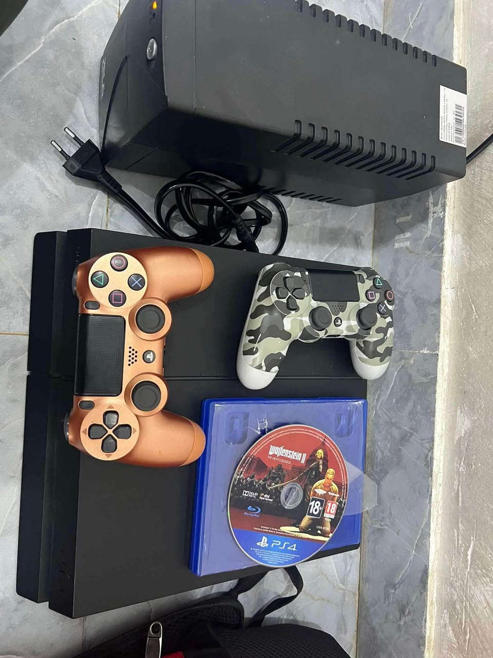 بلي فور ذاكره 500 نص تيرا البلي نضيف ويا يدات ثنين أصليات ويا يوبي اس  ويا أربع حسابات وفيفا 26 ويا قرص حرب رايده 245الف وبي محال ***********
