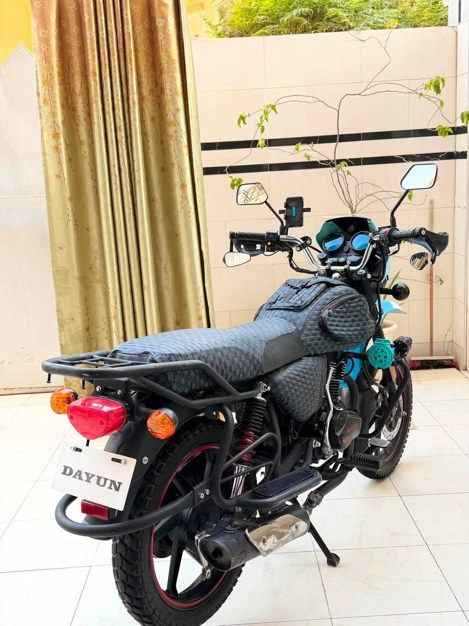 سلام عليكم
دايون جبلي للبيع دراجة مكفوله مابيها اي نقص سعر 1550 وبي مجال مستعجل ع بيعته الشراي يتصل،***********
