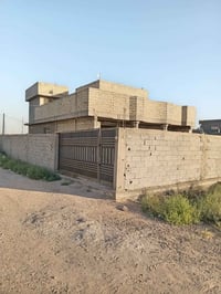 قطعة ارض للبيع 700 متر عليه دار طابقين  متكون 2 نوم استقبل ومطبخ وحولي...