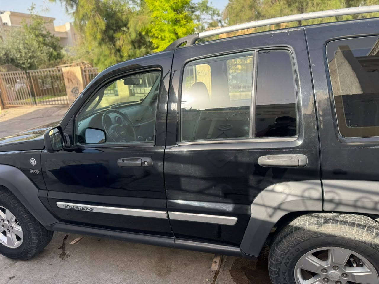 ئەم سیارە بۆ فرۆشتنە 
٢٠٠٧ 
١٩٠هەزار رۆشتوە
دعامي بو دعامي هةمووي بةشةرت 
بۆیاخ لێدان هیچی نیە 
مەکینە گیر هەموی بە شەرت
هەزەی نوؽیە
سەنەو تا ٢٠٢٩ بەسەر دەچیت
نرخی ٧٧$ مەجال
شوین هەولیر
بۆزانیاری زیاتر
***********
واتساب و فایبر أربيل, العراق
