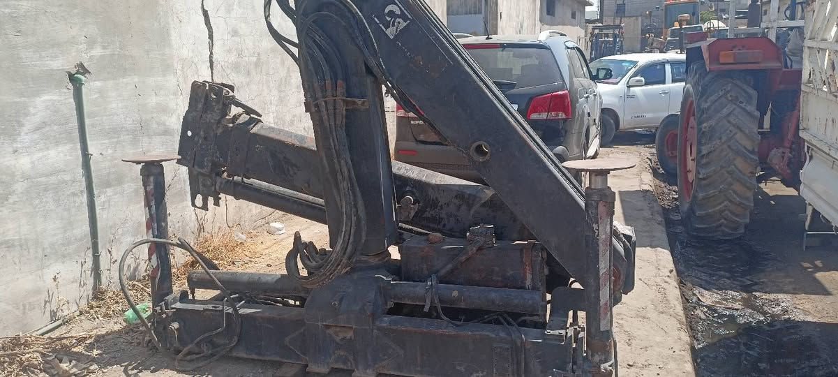 السلام عليكم للبيع  كرين هياب اوربي 105 عنوان موصل تفاصيل عل  ***********
