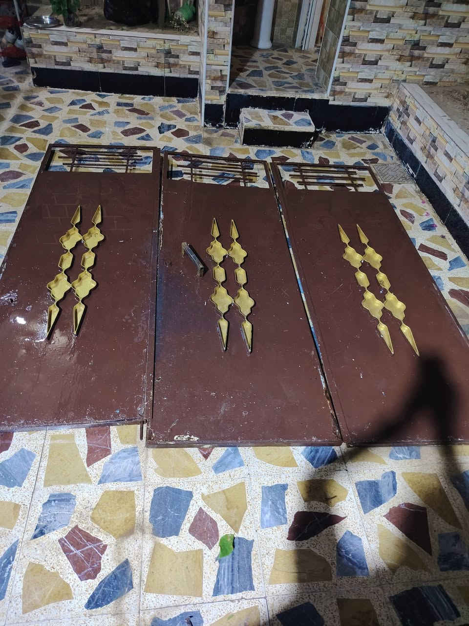 سلام عليكم باب حديد السعر 100 قفل الشراي يراسلني خاص

