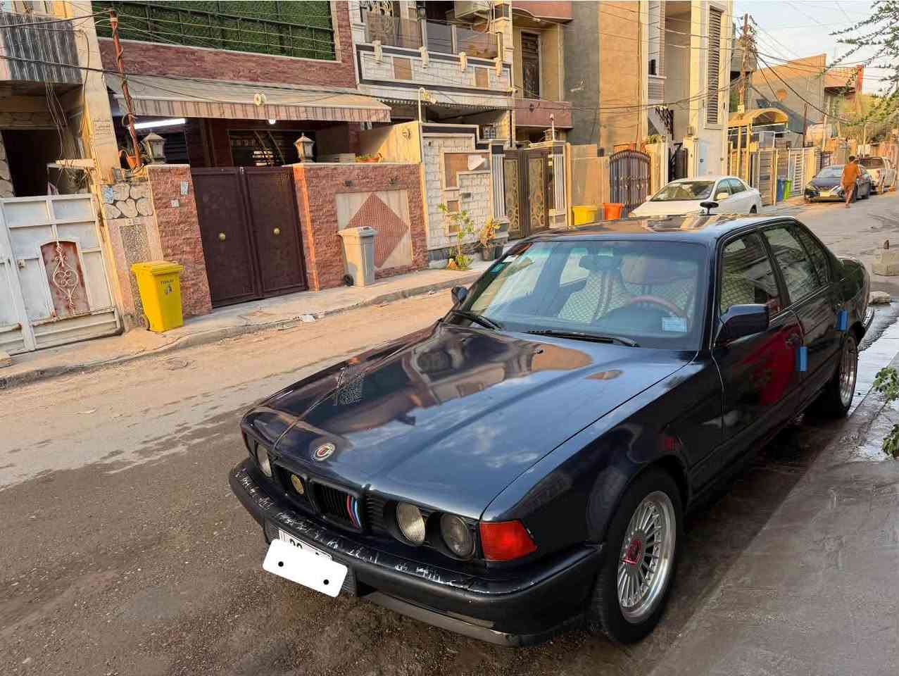 بي ام 740 • موديل ٩٢ • رقم واسط