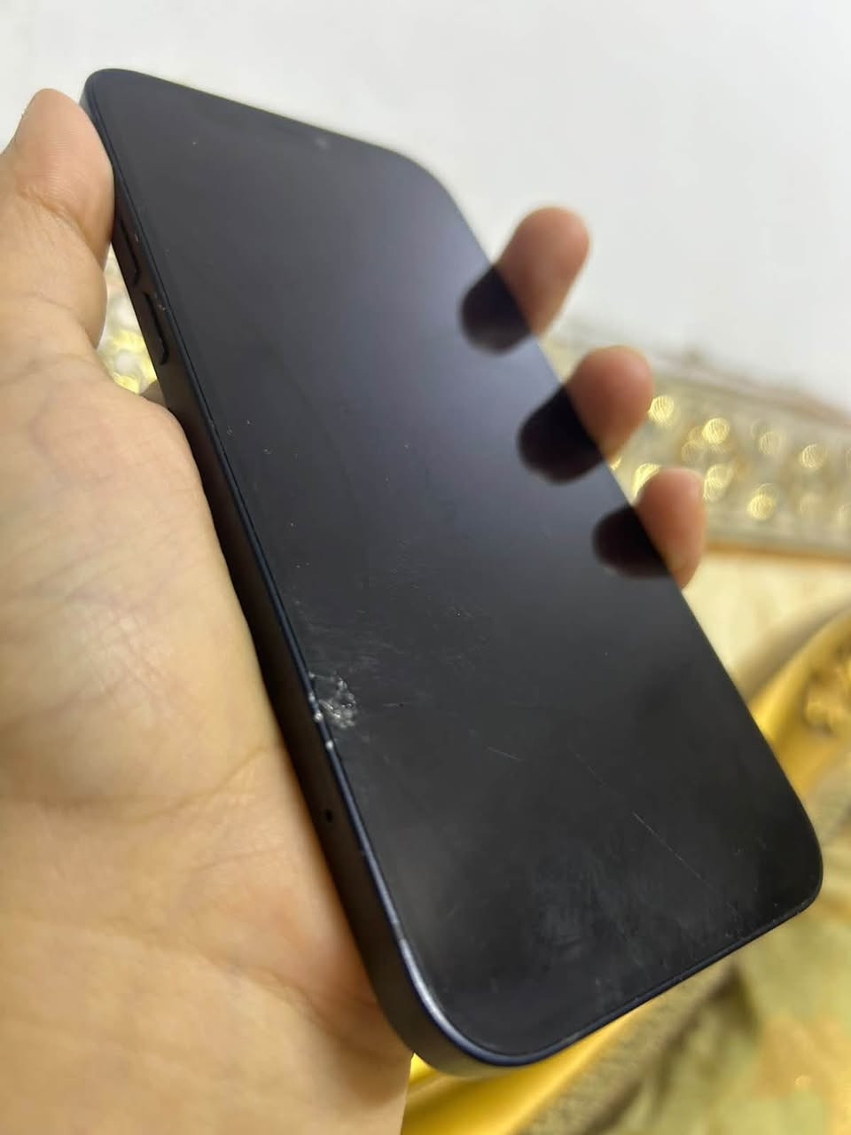 ايفون 12 عادي مستخدم شهرين ذاكرة 128 بطارية 91 السعر 300 وبي مجال.        +964 774 693 1306هاذ رقمي واتساب للستفسار
