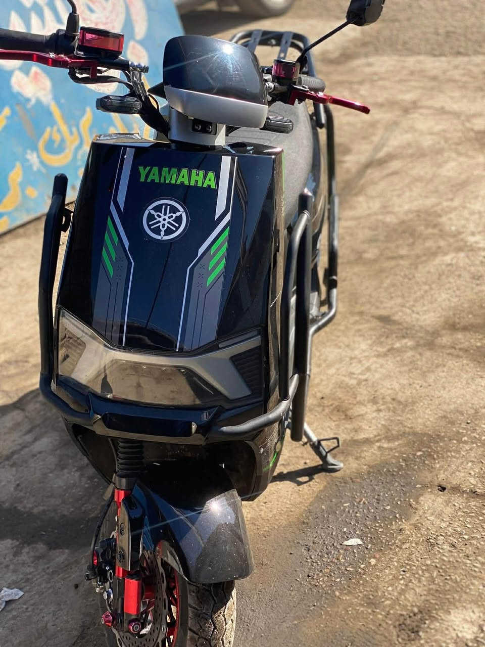 دراجه شحن للبيع من شركة YAMAHA
سبورت سرعتها 100
تشغيل عن بعد 
كهربائيات كلها شغالة
6بطاريات ليثيوم 
اضاءة الوان من الجوانب 
بصمه +سويج عدد2
وياها خوذه هم هدية🤞🏻

رايديها ب780وبيها مجال 
مكاني بغداد رصافة

تواصل ***********

نص مكتوب في الصور:
- still♡♡