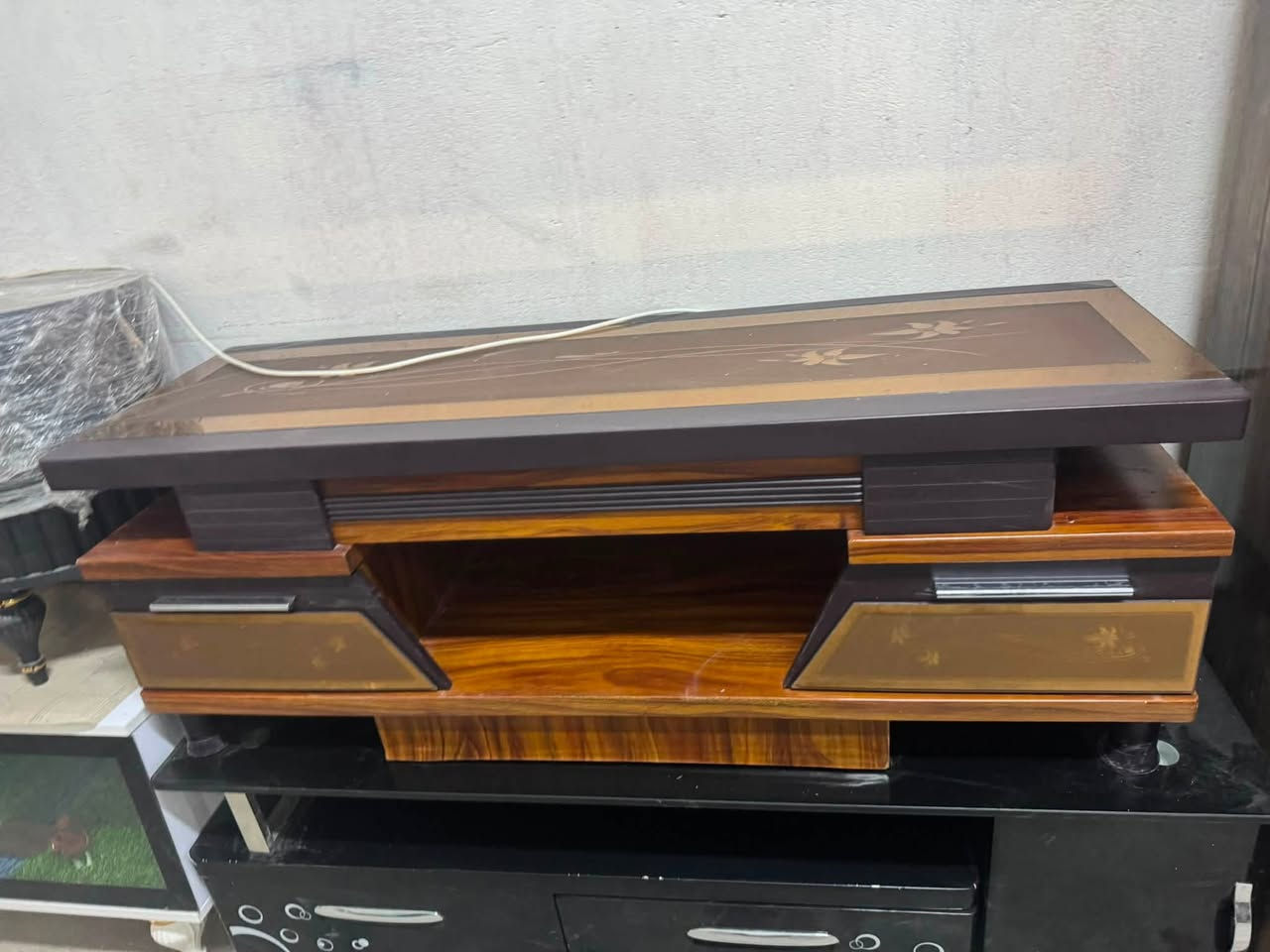 مجموعة اغراض منزليه للبيع 
للستفسار ***********
