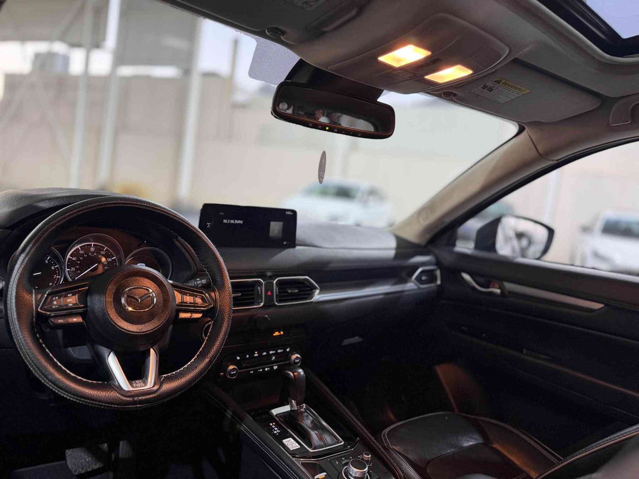 Mazda cx-5 2024 preferred 
بەسمە✅
دەرگا بەسمە✅
سلاید✅

ڕادار 360⚠️ 
خەتی جادە🚦
ئەوتۆ ستۆپ🔴
ئەوتۆ هۆلد🌀
ئیمێرجنسی برێک🆘
حاسە‼️
کامێرا📷
تحکومات سوکان🕹️
تحدید سورعە⌛️
گێڕی عادی و ئۆتۆماتیک 🕹️🏎️
کوشن جلد✔️
کوشن خەزن
کوشن کارەبا✔️
کوشن گەرم🔥
کوشن مەساج✅
سو کان هیتەر🔥

شاشە لارج 🖥️
ماپ و ناڤیگەیشن
Android auto ✅
Carplay ✅
Aux✅
USB✅
Bluetooth✅
ڕاداری تەنیشتەکان⚠️
ڕاداری دواوە⚠️ 
رادار ٣٦٠✅
خەتی جادە‼️
١٤٩$گەلا
***********
*********** السليمانية, العراق
