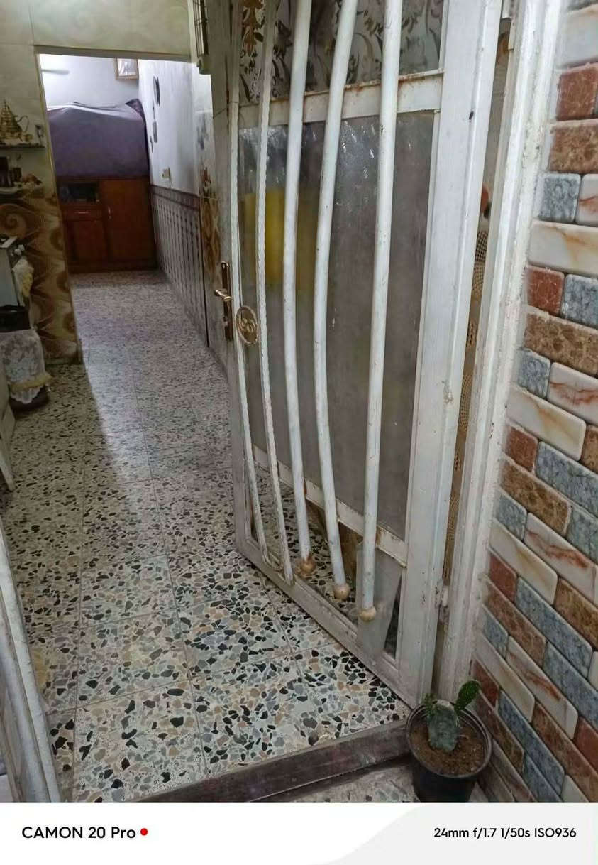 بيت للبيع او للرهن مساحه ٥٠ متر طابق ونص صب كونكريت بمنطقة ٧٨
حي ميسان الشريط
قريب صيدلية الشراع استقبال ومطبخ وصالة وصحيات فوك غرفة جبيره ثاني بيت عن شارع الشريط

السعر البيع٧٠ مليون نهايته
سعر الرهن ٣٠ مليون مده سنه قابله للتجديد
للاستفسار *********** اني صاحب البيت مو دلال

نص مكتوب في الصور:
- O HONOR X9b 108MP Ultra-Sensing Camera 11:51 · 07/07/2026 GMT
- CAMON 20 Pro 24mm f/1.7 1/50s ISO936
- CAMON 20 Pro • 24mm f/1.7 1/50s ISO308
- 2026/03/08 11:30
- أدخل النص
- TECNO CAMON 20 Pro
- 2026/03/08 11:45