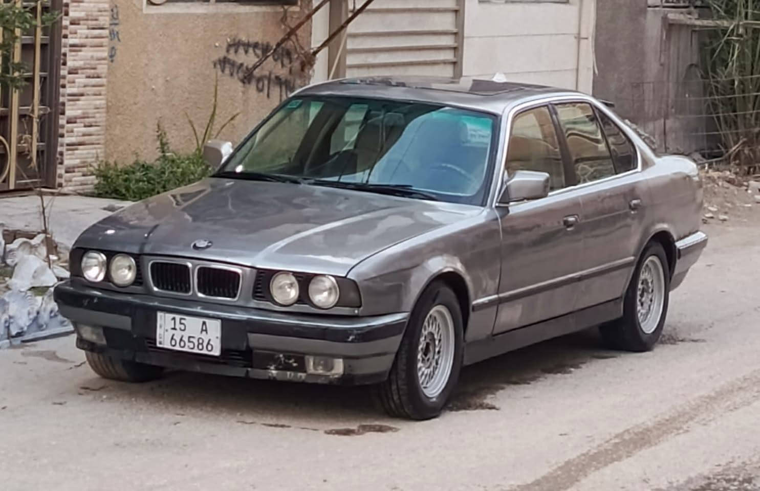 بي ام ٥٢٥ • ١٩٩٢ • رقم انبار
