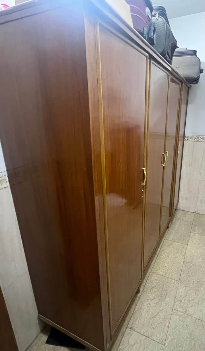 السلام عليكم
كنتورين مستعملات 4 ابواب شغل سوكي مقبول سعر الكنتور الواحد 100 الف وبيه مجال
بغداد المشتل ***********
متواجد وات ساب
