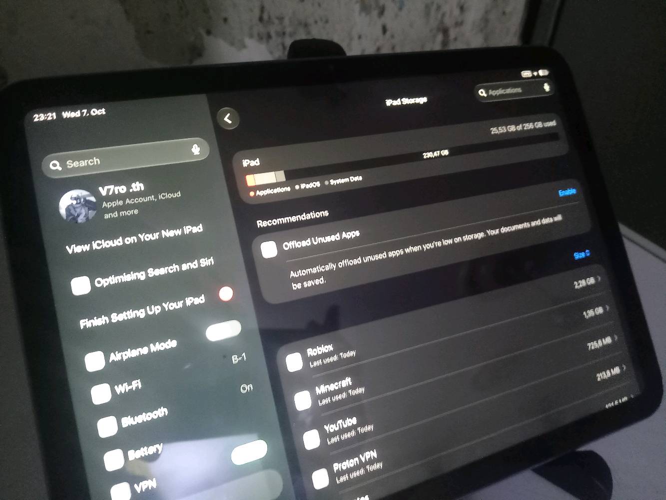 ايباد ١٠ • ٢٥٦ • زر رفع معطل