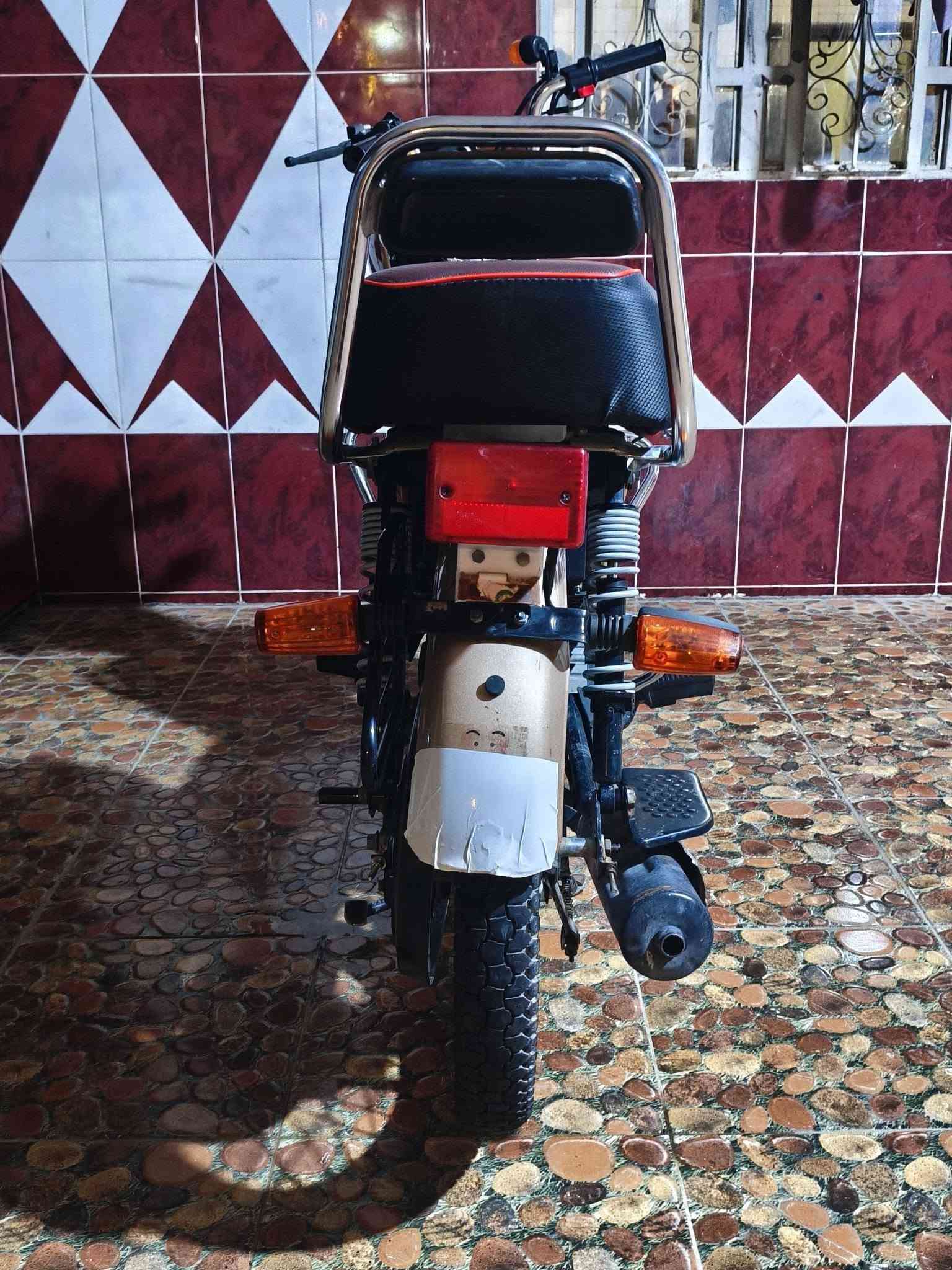 سلام علیکم
TVS XL100 Comfort للبيع دراجة وكاله معرض الماهر موديل 2023

دراجه كفاله عامه كهربائيات شغاله %100 شلعه ومعدل نضيفه مرتبه مال جناي على كد روحه وجيه اقتصاديه کلش ابد متصرف بانزين مابيها اي عطلات
( عنوان ديالى قضاء الخالص)السعر مطلوب 975 وقابل للتفاوض للاستفسار يرجى الاتصال على هذا

*********** الرقم
@إشارة
