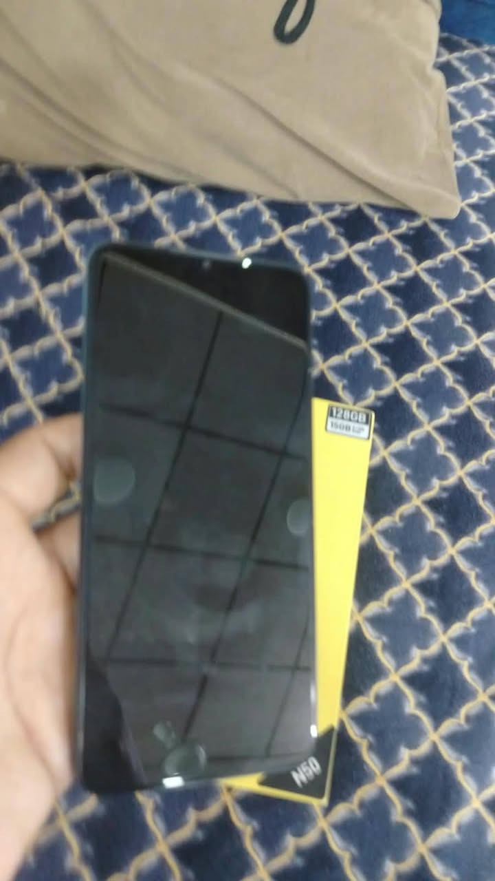 سلام عليكم 
50 (Doogee N50
ذكرا 128داخليه8 جهاز مستخدم كلش قليل مكفول كفاله عام شخط مابي بطاريه4200 شحن سريع تايب سي كامل ملحق شاحنه +كرتونه البيع او مراوس مع فرق ديالئ الخالص ***********
