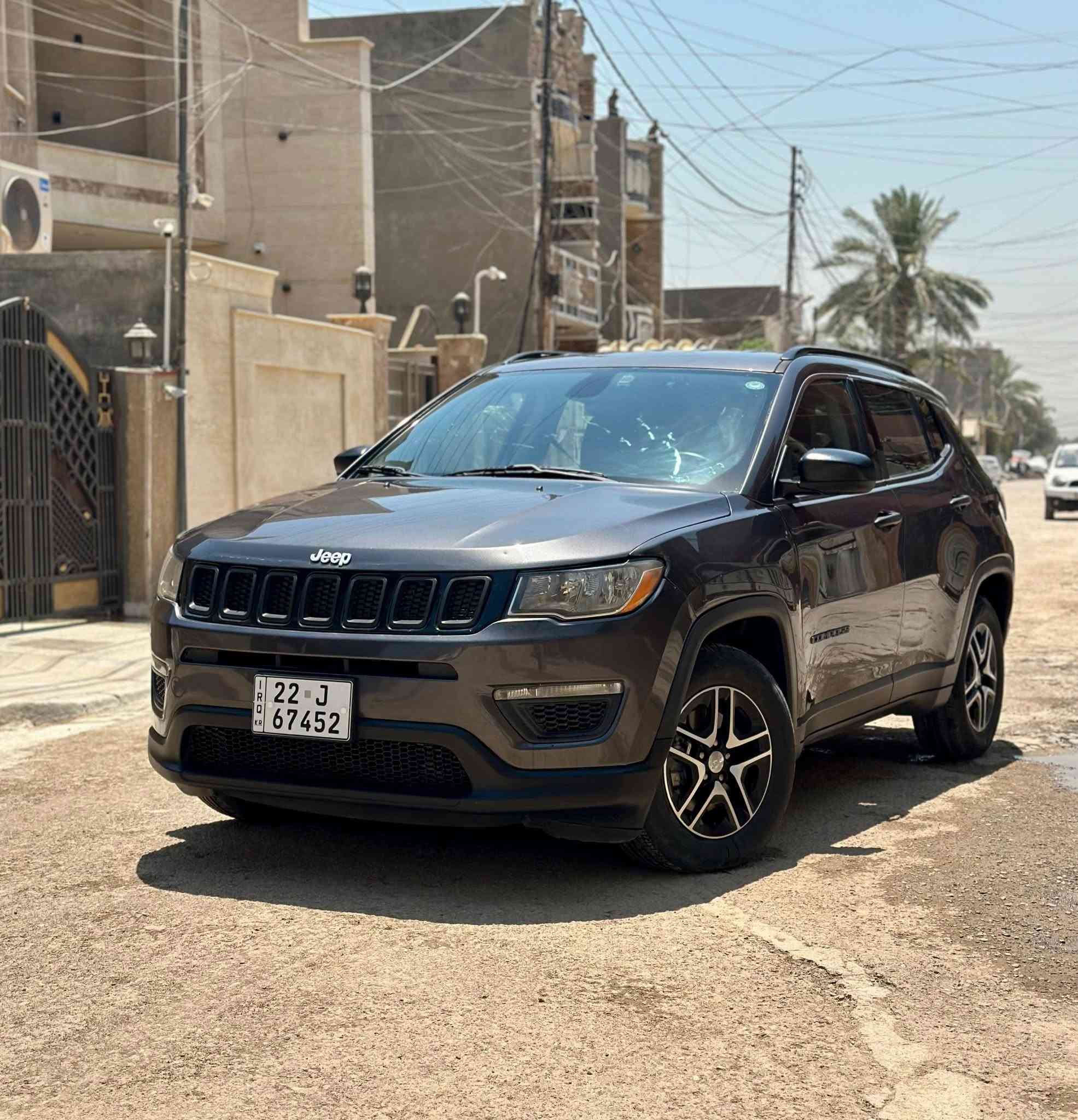 جيب كومباس للبيع
موديل 2019

وارد امريكي ضربتها قبق جنطة فقط 

4 سلندر محرك 2400

ماشية 96 الف قابل للزيادة 

بصمة، تحكم ستيرن، مثبت سرعة، كاميرا

هزة وسنوية جديد 

تخم تايرات جديد 

حدادية جديدة

تبريد قطعتين ثلج

رقم اربيل وشرط التحويل

سونار موجود وصور الحادث موجودة

باقي التفاصيل للسيارة معروفة 

السيارة جاهزة
مكانها بغداد الدورة

*********** ابو زيد

