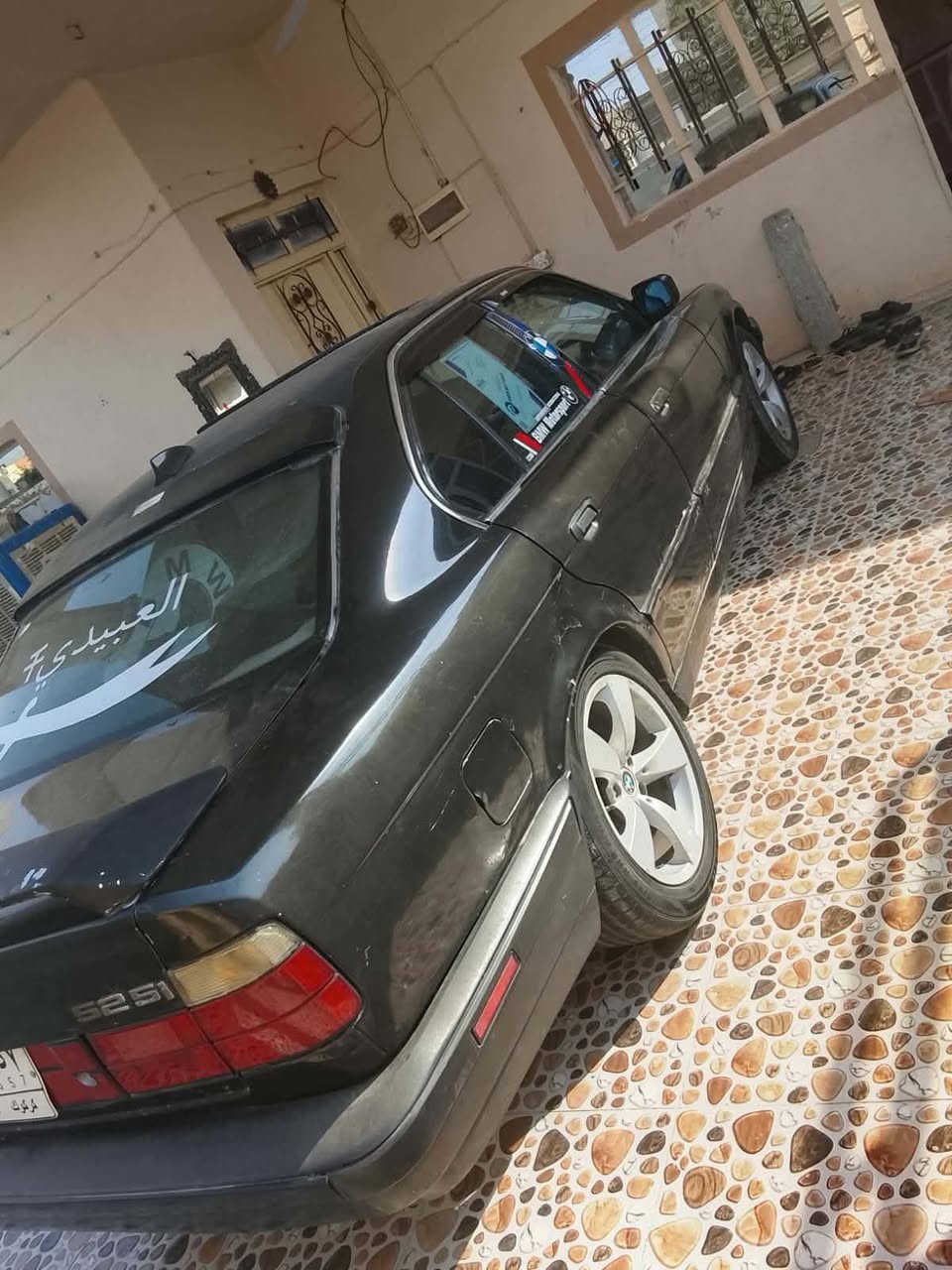 سياره BMW موديل 91 رقم كركوك بأسمي  مشروع وطني لحد 28 دفتر بانزين بيها  كير عادي محرك كبس شرط تبريد ثلج سعر 35 بيها مجال الاتصال ***********
