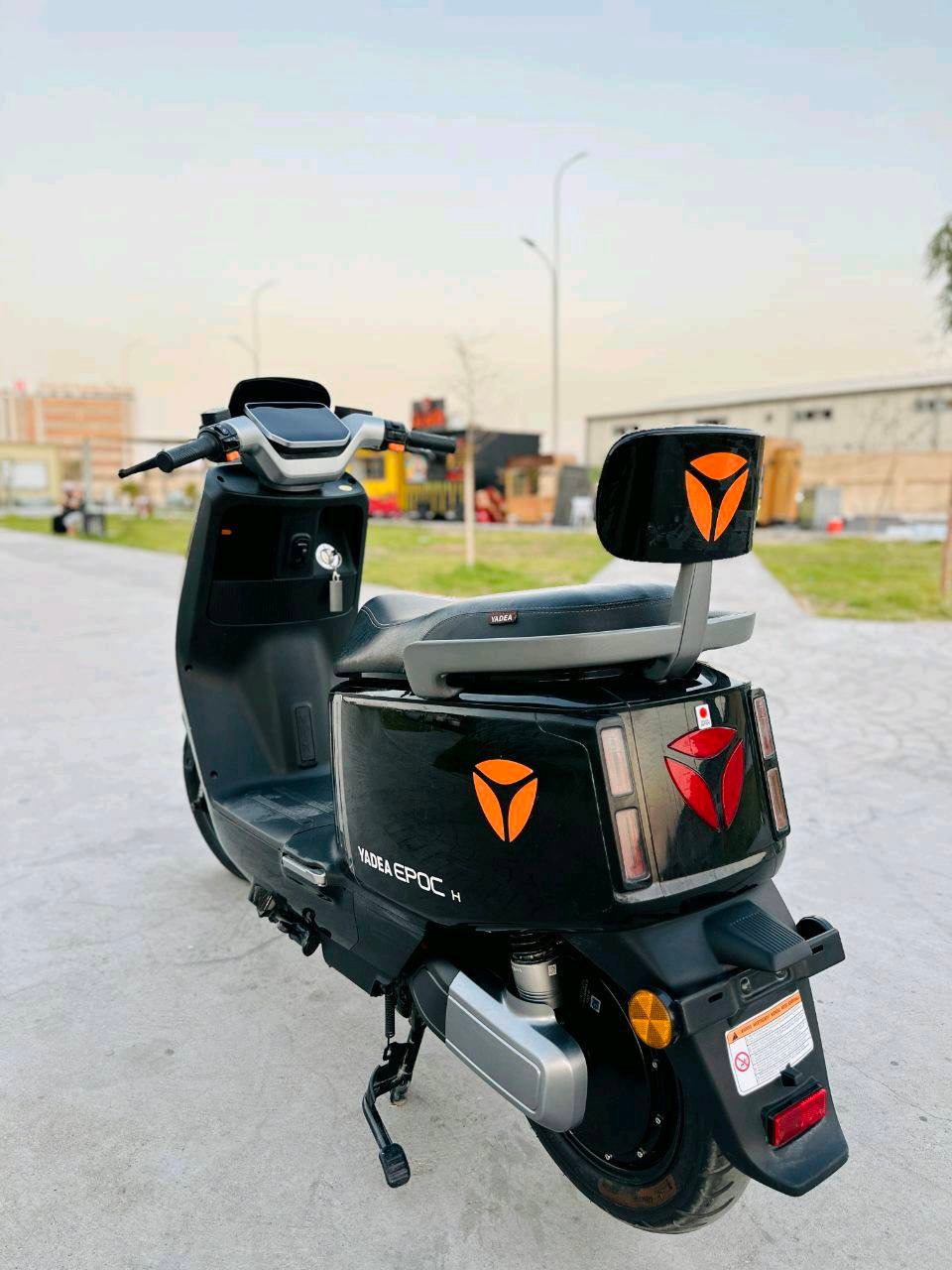 دراجة ايبوك من شركة ياديه شحن للبيع في البصرة 2026

فوول مواصفات  

6 بطاريات 
 الكشن طبي 
 ضد الماء 
شاشة ديجتال 
السرعة القصوى 70حقيقي 
تشغيل بصمه وسويجين  
 كهربائيات كلهن شغالة
لايت عالي وناصي 
هورن وأشاير يمنى ويسرى 
 شحن سريع شاحنة اصلية 
 نضام ال P توقف الدراجة  
 نضام مثبت سرعه
 الملف 3000 w حقيقي 
 نضام حساسات جانبية وخلفية 
مانع للسرقة 
 صندوق كبير داخلي
 غراضهة شاحنة الاصليه
رايدهة 900  وبيهة مجال بسيط دراجه كلش نضيفه وجديده
العنوان : البصرة :
الرقم : ***********