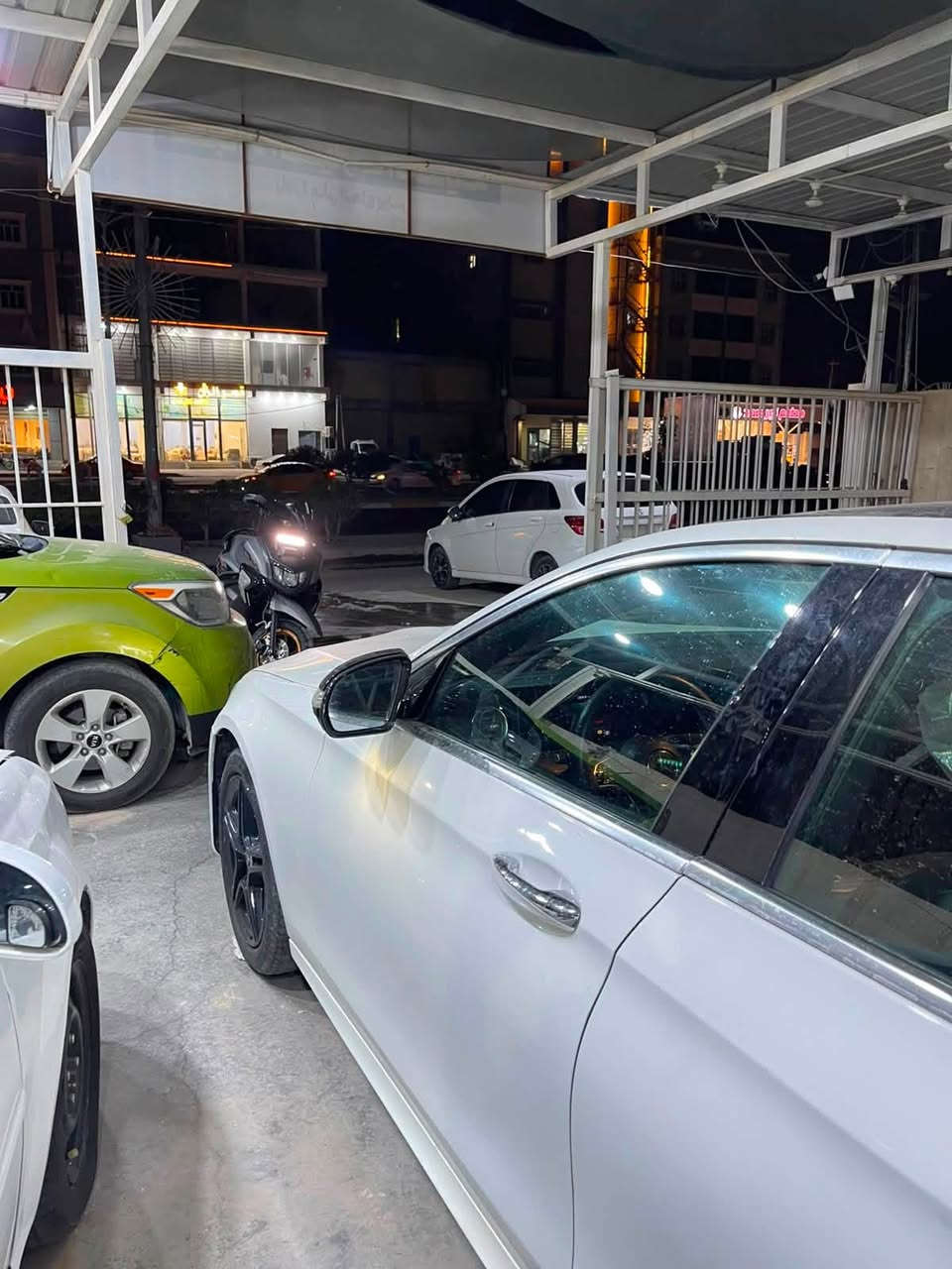 🚘 مرسيدس E350 موديل 2023 للبيع
• الفئة: E350
• الموديل: 2023
• المحرك: 2400 تيربو
• الكير : أوتوماتيك
• اللون: أبيض
• الداخلية: جلد
• نظيفة ومرتبة من الداخل
• السعر: 250 ورقة 💵
• قابل للتفاوض للجادين

📞 للاستفسار: ***********
