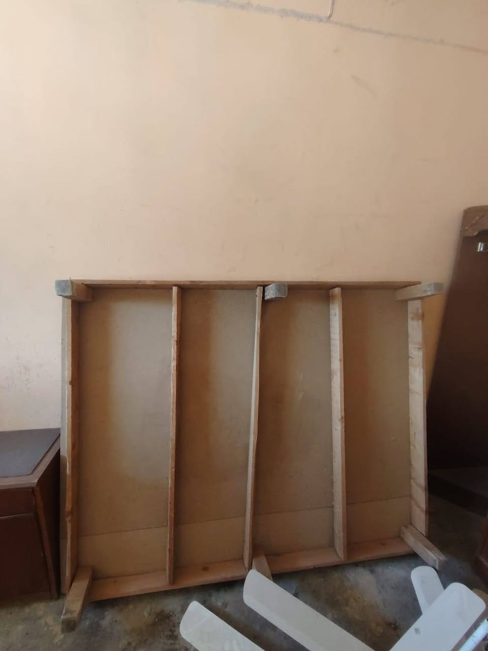 السلام عليكم اخشاب للبيع كلمن وسعرو
الأستفسار 
***********
