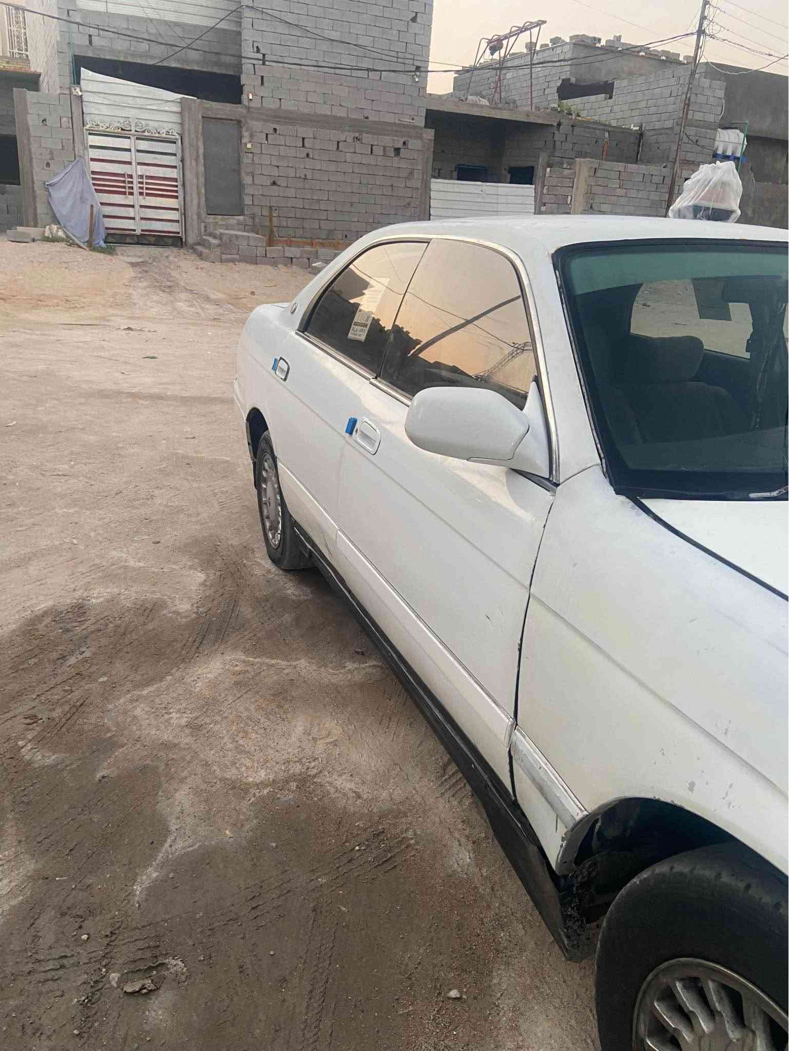سياره بطه متصل لون ابيض السياره لا كصه ولا ضربه ولا نقل رقم بغداد السيار كير مكينه كفاله الغرفه مالته ولا زلغ بيه شاشه ايباد تبريد ثلج منضومه مال راس الثور فاناس شاهينه  بيه ملاحضات بالقماره سايمه ٤٠وبيه مجال الشراي ما اوكف اويا البصرة, العراق
