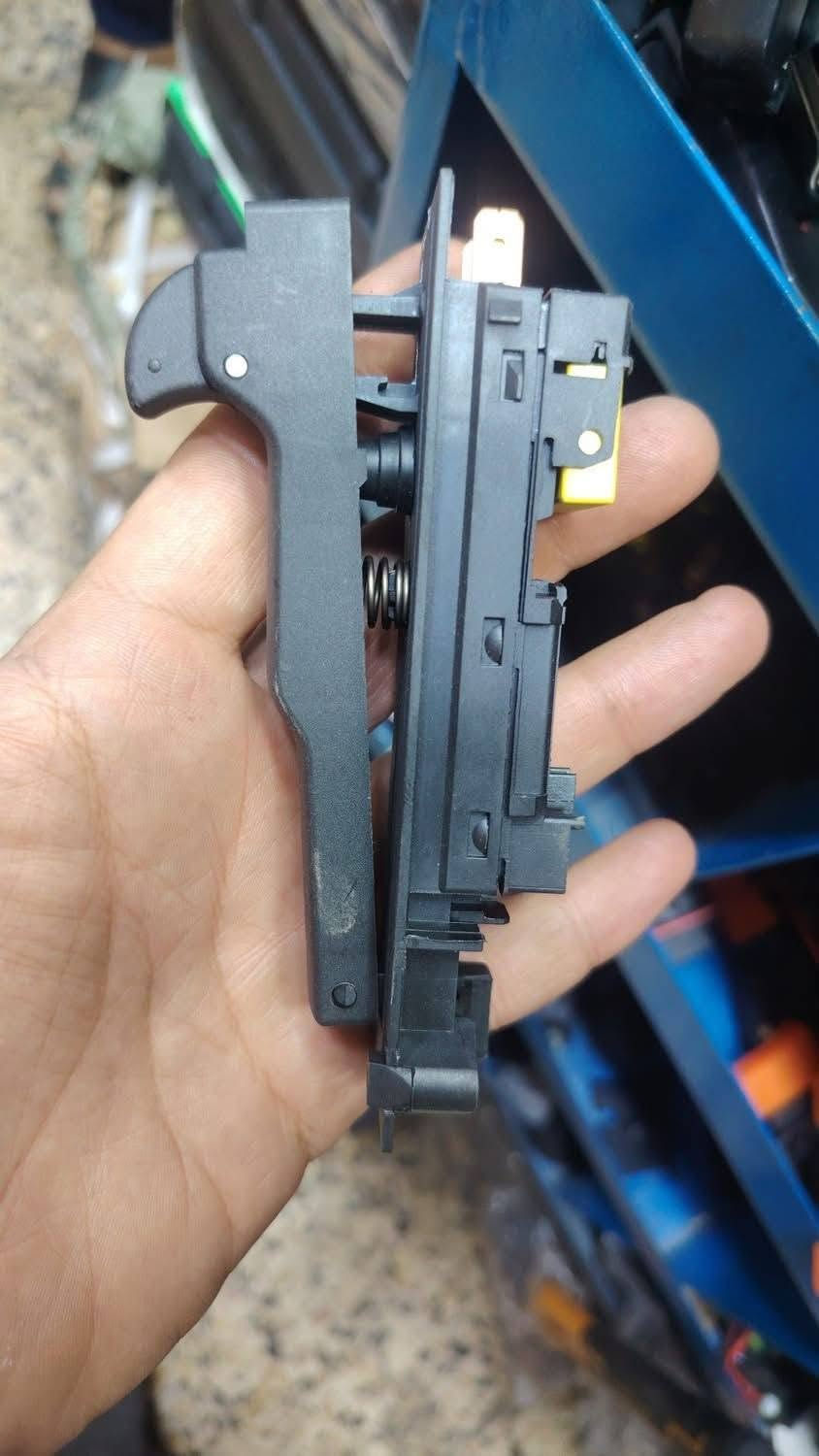 تصليح كوسرات ودريلات البصرة القبله بأسعار تنافسية وخياليه 👍***********/***********

نص مكتوب في الصور:
- Kele Power Tools Co., ltd
- Spare Parts PH65
- 0810 Spare Parts