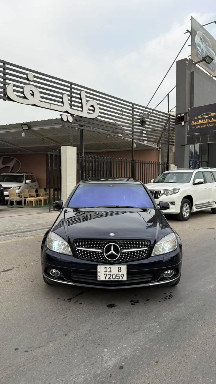 مارسيدس C300 • ٢٠١٠ • وارد امريكي