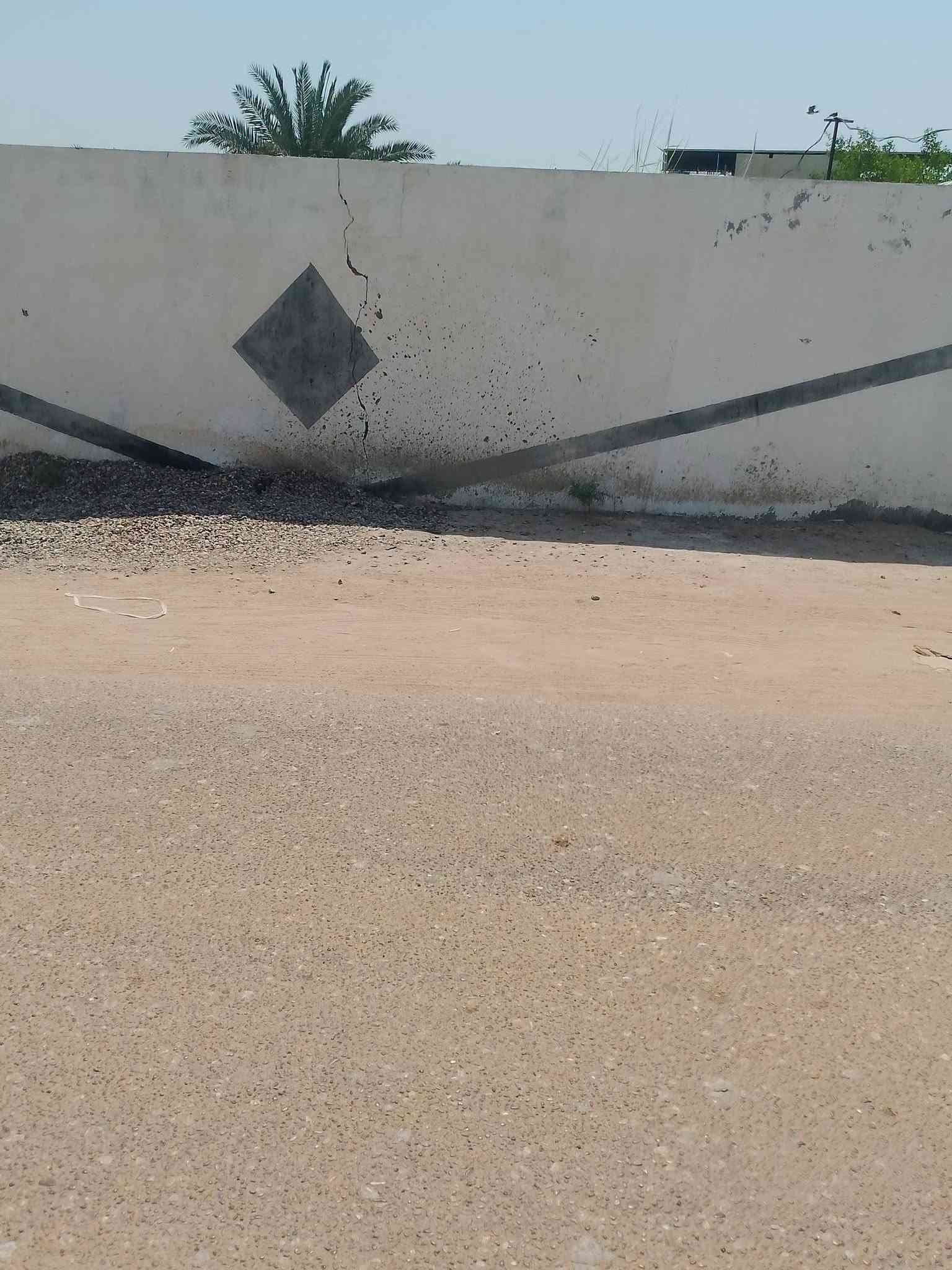 يا الله قطعه وقف سني اصولي مسجله باسمنا مساحه ٣٠٠متر واجهه ١٢نزال ٢٥ حمدان كوت الصلحي السعر ٥٠ بيها بتلو شارع تبليط ماي كهرباء كافة الخدمات للاستفسار خاص او واتساب *********** بيع مستعجل
