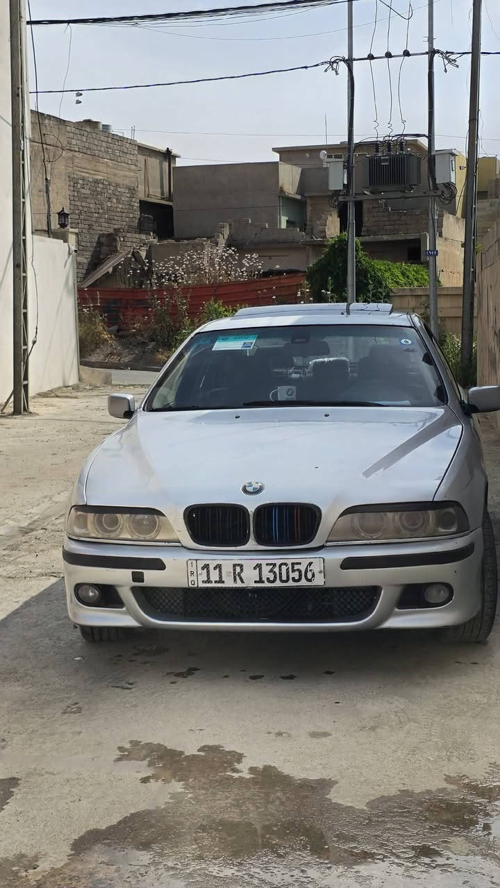 للبيع السعر 85$قفل 
🚗 موديل 1998محدث 2000
حجم 535كير مكينه وسنويه وبليته اصل وفصل.8
⚙️ محرك 8 سلندر 3.5 – عزم نار وصوت يونس
🔧 كير أوتوماتيك تيبترونك ثلاث انظمه 
🛞 ويل حجم ١٧
طخم تاير جديد 
💨✈️بيها شلعه نار 🔥
مضخم صوت بل صندوك 🎼
سستم صوت وعزل يخبل 🔥🎼
✨ فل مواصفات + دعامات M 
🛋️ داخل جديد كشنات جلد 
❄️ تبريد ثلج تدفئه شغاله 
🔌 كلشي بيها شغال بدون استثناء
‏ 🔥 كزور رياضي بيها منظومه نار من الكزوز
🧼 الحالة:
صبغ عام جماليه 
✔️ بدون ضرر
✔️ سقف تنتا سلايت طكتين 
✔️ محرك وكير شرط لوك
✔️ جاهزه لاأخير ترايك للبصره                                         موبايل+واتس ***********
***********
