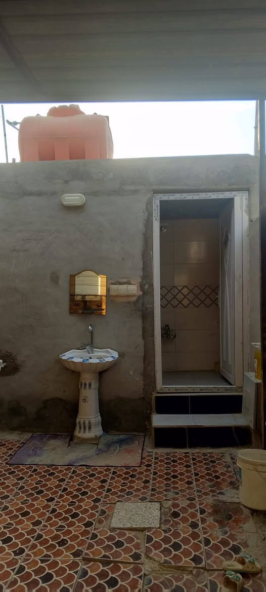 إعلان دار طابو صرف
🏠 دار طابو صرف للبيع بسعر مناسب جدا 
📐 المساحة: 150 م²
📏 الواجهة: 7.5 م
📏 النزال: 20 م
🔹 يتكون الدار من: • غرف نوم عدد 2
• صالة
• مطبخ
• استقبال
• صحيات داخلية وخارجية
📍 الموقع: حي الأصدقاء، قرب مدرسة دير ياسين
📞 للاستفسار والاتصال:
***********
أومراسلة الصفحة
عنوان المكتب /المدحتية /حي الحسين ع /مجاور عباس برهي /مكتب ابو سجاد.

