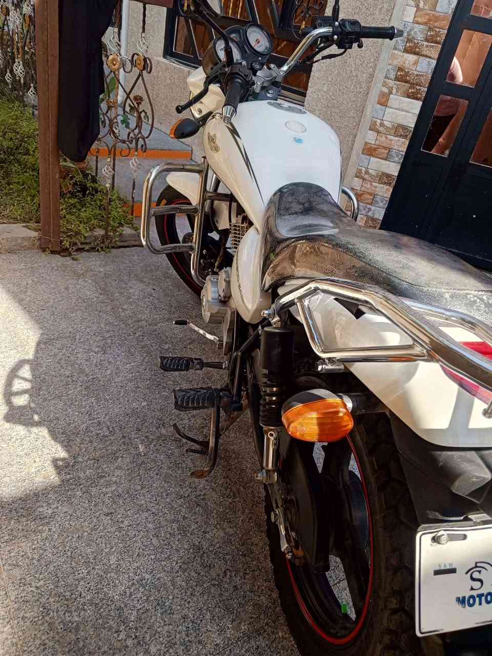 سنكي نضيف جدا للبيع مويل 24جديد جداا جاهز بدون نقص
لاستفسار اتصل ***********
