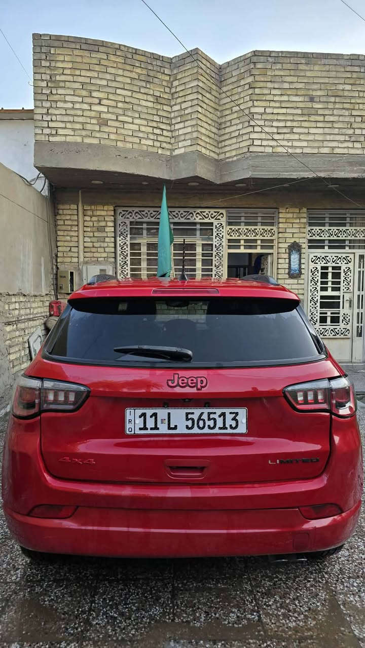 جيب كومباس 22للبيع
المواصفات فئه Limted
محرك 2400سي سي 
دفع رباعي 
بصمه ابواب وتشغيل 
تشغيل عن بعد 
سايد بريك بصمه 
مثبت سرعه
اوتو ستوب ماشيه 82الف كم 
تبريد حداديه تايرات بحاله ممتازه الاتصال على ***********
السعر 135
صوره الحادث أمريكا موجوده وداخل العراق موجوده
