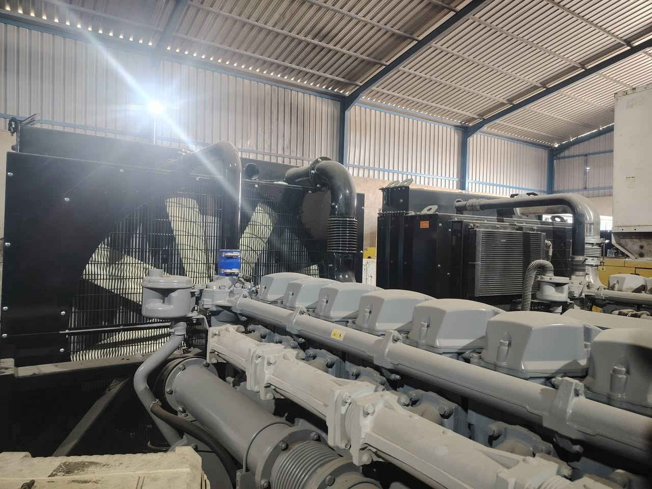 السلام عليكم للبيع بيركنز حجم 4008
            1150 KVA
مولده بحاله الصفر مجدد
للاستفسار الاتصال على الرقم ***********
***********
العنوان موصل
