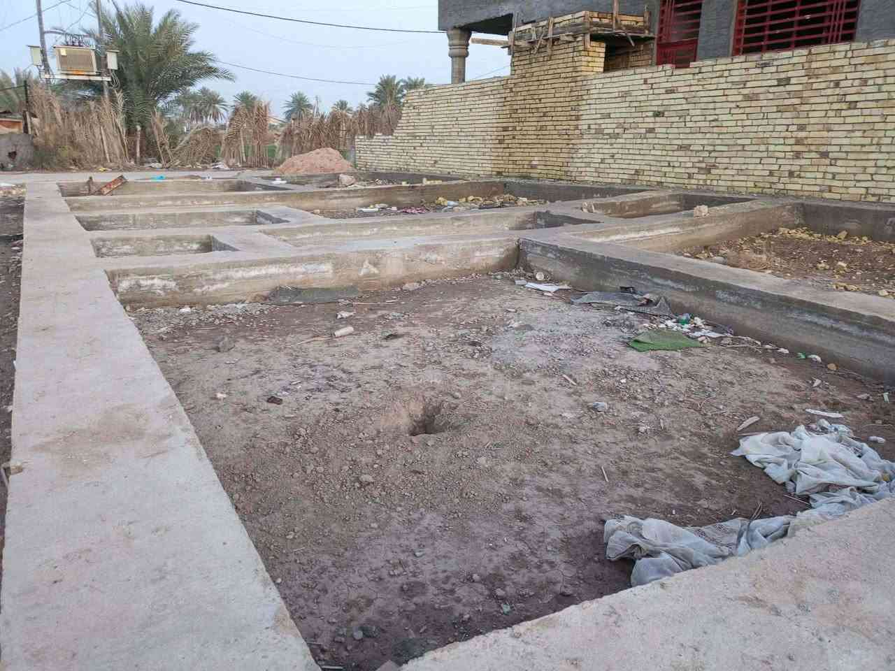 قطع للبيع طابو زراعي سند 25 المساحه 175 متر السعر 40 وبيه مجال للشراي يدلل موقع القطعه كاع باسم المكصد مراجعة الرقم ***********
