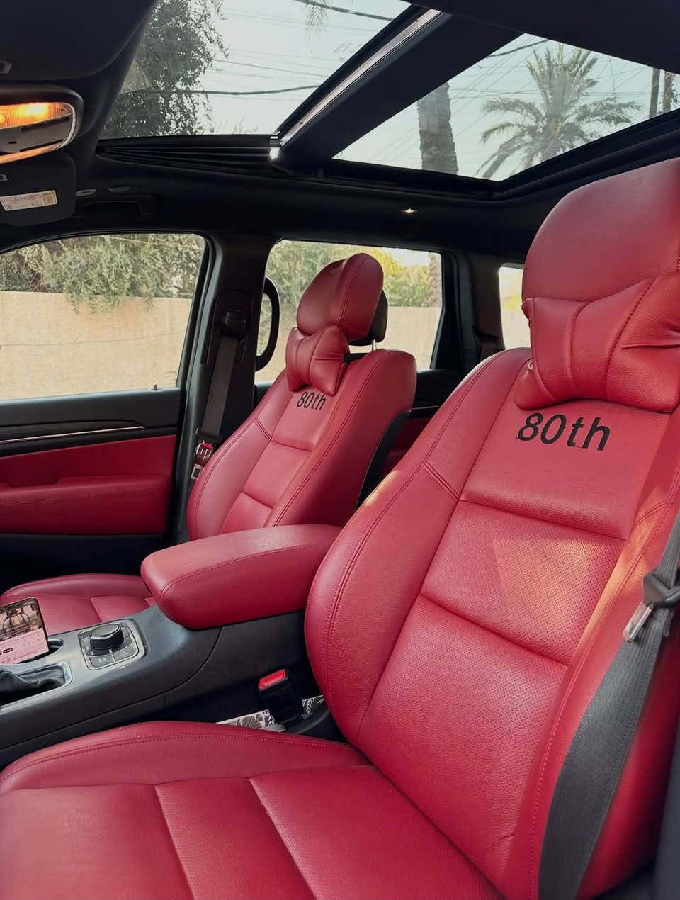 Jeep 80th Anniversary Edition 
2021 - V6 3.6L
61 Mile 

خليجي هارلم ٢٠٢١
ابيض داخل احمر 
رادار امامي 

كفالة عامة سونارها موجود
كير ومحرك كفالة بدون فتح

بغداد - حي الجامعة 
***********
