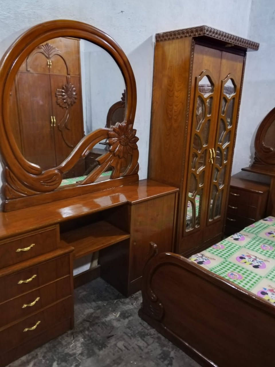 650غرفه ست ابواب صاج داخل وخارج 5ملم الزاويه كنتوريه ضهر جرجوبه بغداد الحسينيه مال الراشديه وعندي توصيل ***********

