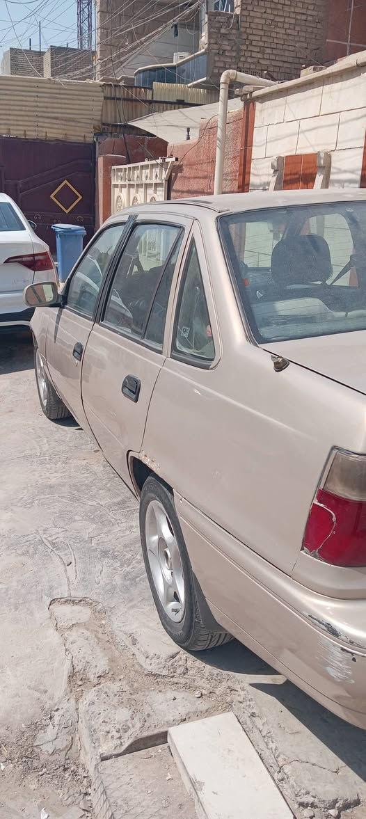 السلام عليكم عندي سيارة للبيع دايو سلو موديل ٩٤ رقم انكليزي كير محرك خير من الله كهربائيات شغاله عارضهه ٢٨ وبيها مجال سنويه مامنتهيه تحويل ثاني يوم قليل تواجدي عل فيس بوك هاذا رقمي *********** للتواصل لاتنقيص ولا تبخير
