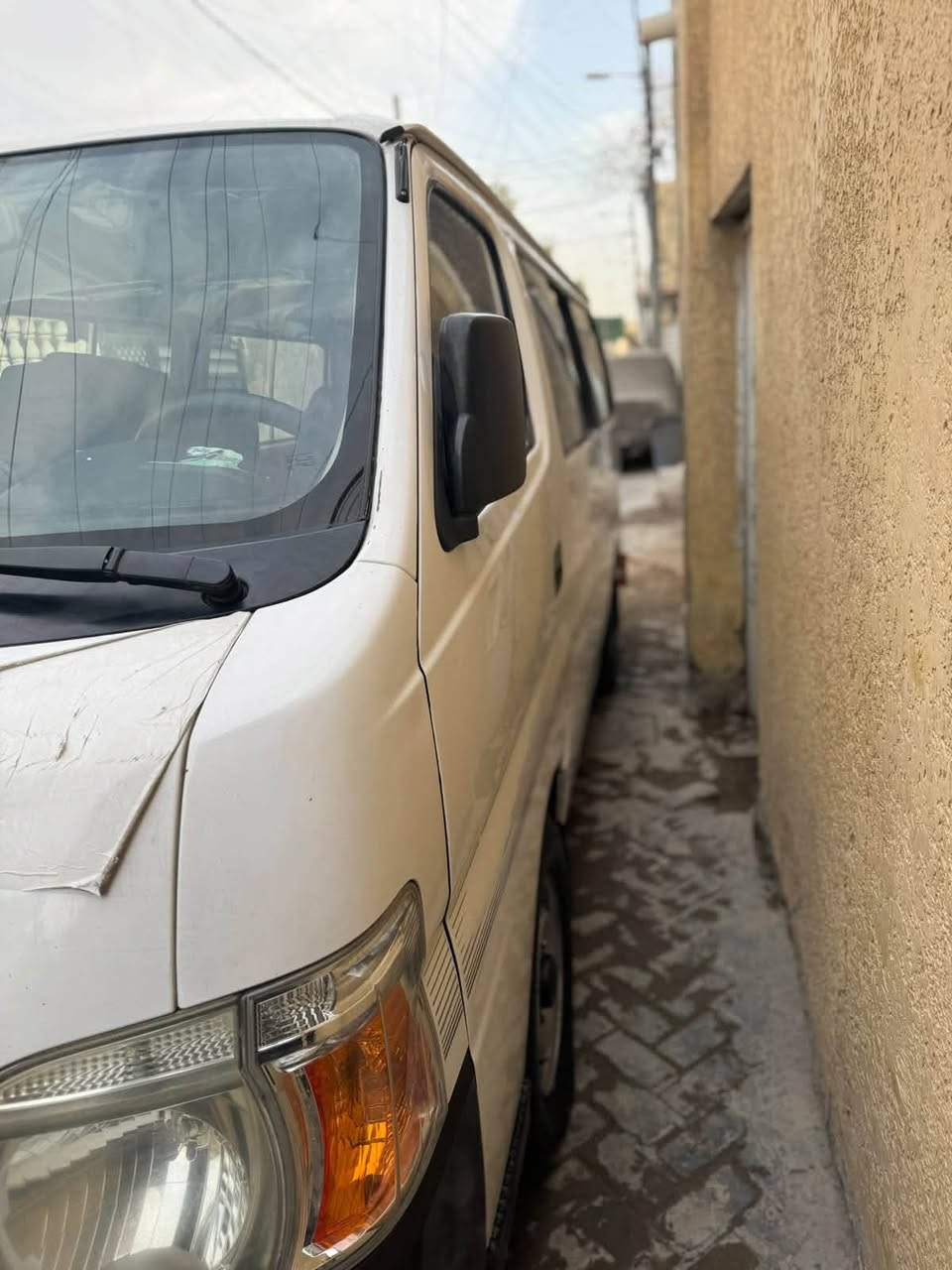 نيسان • ٢٠٠٩ • بدون صبغ