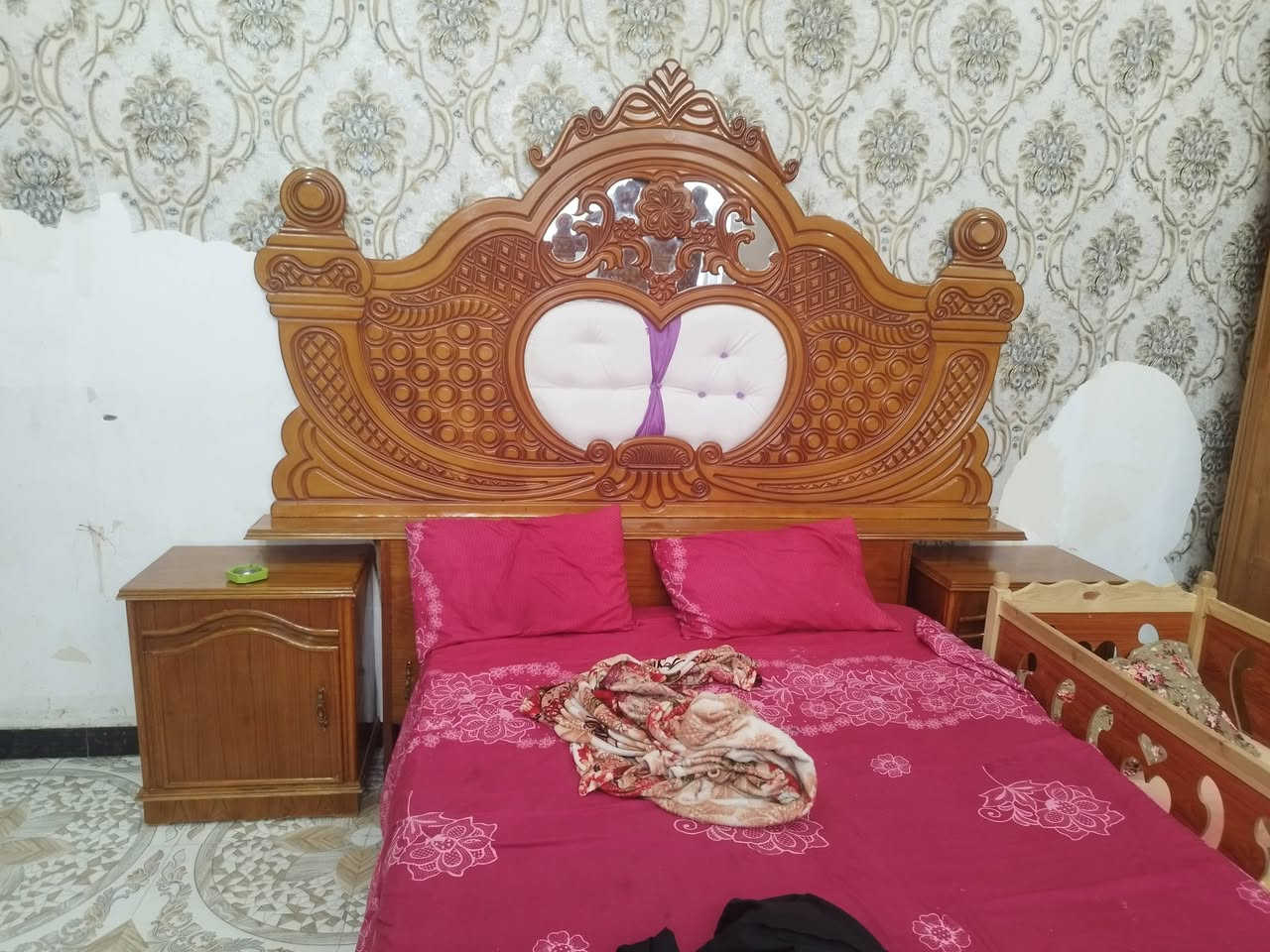 غرفة نوم مستعمله للبيع سته بيبان صاج البيع تصال الارقم الاستفسار. ***********
