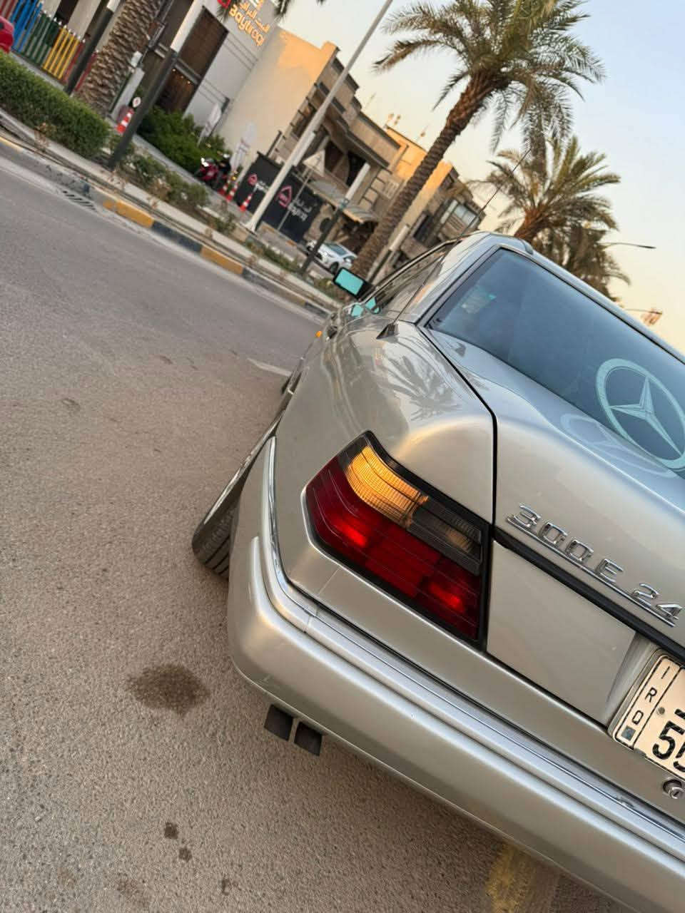 للبيع فقط
دب 300 موديل 92 اصل وارد يابان
السيارة بلاديه بدون تعمير
صبغتها لاثر الجراد فقط بدون ضربه ولا تبديل شرط
 جديدة جداً واستخدام شخصي 
كير مكينه تبريد ثلج شرط بلاد بدون اي نقص او مشكله
محرك خراطيم كير قفل
قواعد بلاد بدون لا خياس ولا تعمير
السياره باسمي شرط تحويل  / مكاني بغداد الكرخ
السعر 78$ وبيها مجال بسيط
اتصل وتدلل ***********

