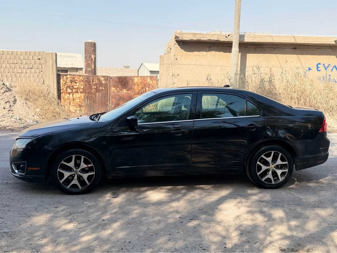 فؤرد فيوژن
موديل ٢٠١٠
( ١٠ ) وةرةقة غرامةي لةسةرة لة سحرى ديتة خوارى
مةكينةي بةشةرت بةس گيري تةپةيكي تي داية هةموو گيراكان بةدل دةكة بي كيشةية 
صبوغ سي چوار بارچةي هةية من دةت دةمي حام نةبي حيزام نةبي
سحرى ٥٧
( ٤٧ ) وةرةقةي سافي غةرامةكت لؤ دةگةرينمةوة وة كةميك مةجال
شوين هةولير 
ژ.م ***********
ژ.م*********** أربيل, العراق
