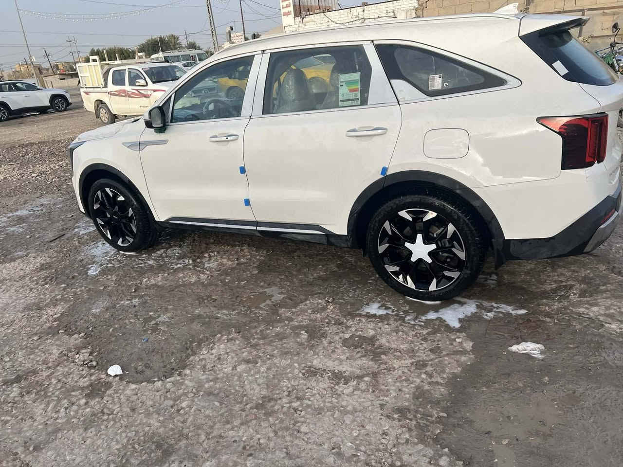 السلام عليكم سورنتو للبيع او مراوس موديل ٢٥ ام الضمان ويل ٢٠ ماشيه ١٦   رقم قادسيه        ***********٠
