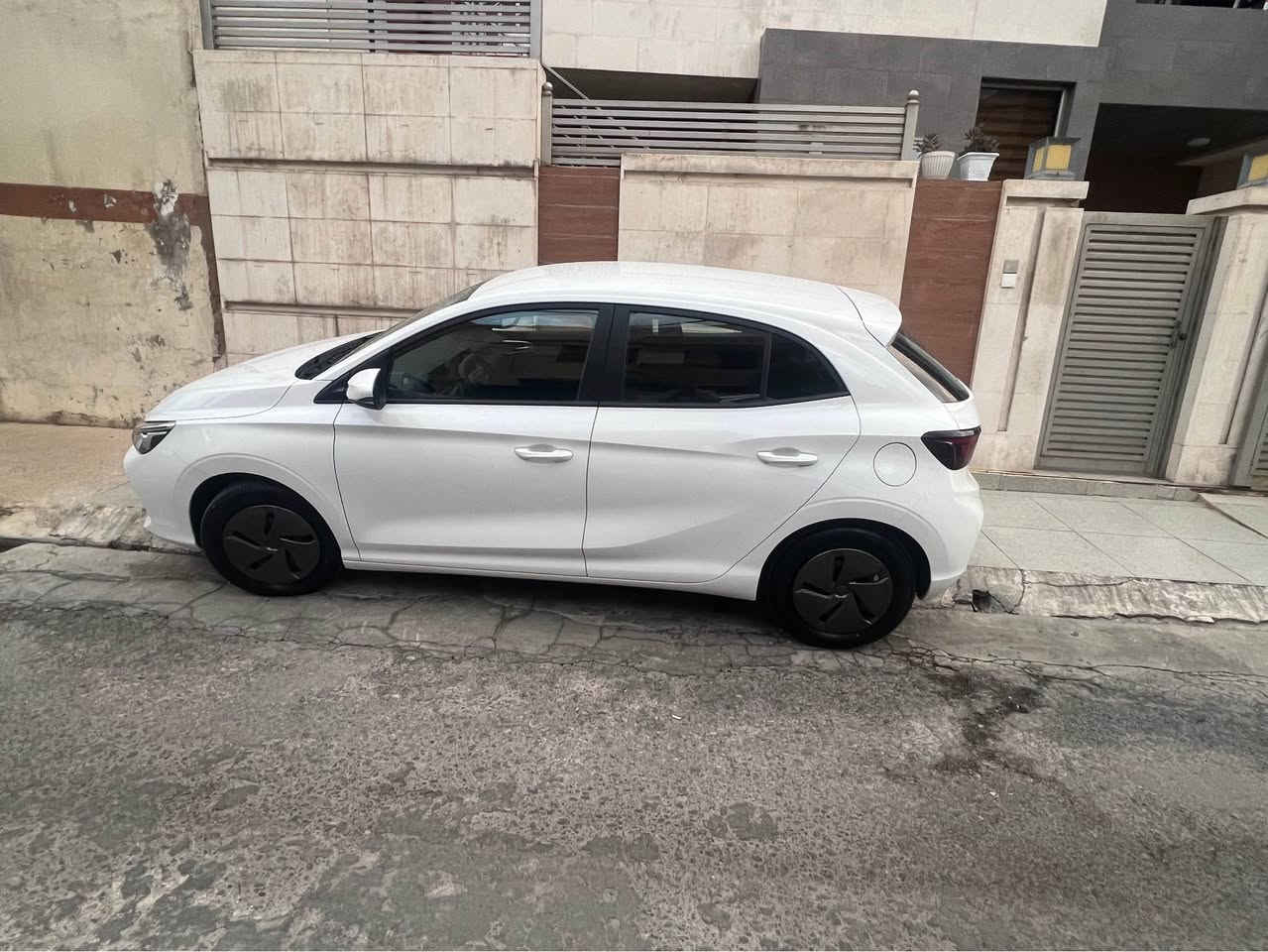 Mg 3
2026
20.000km
*********** أربيل, العراق
