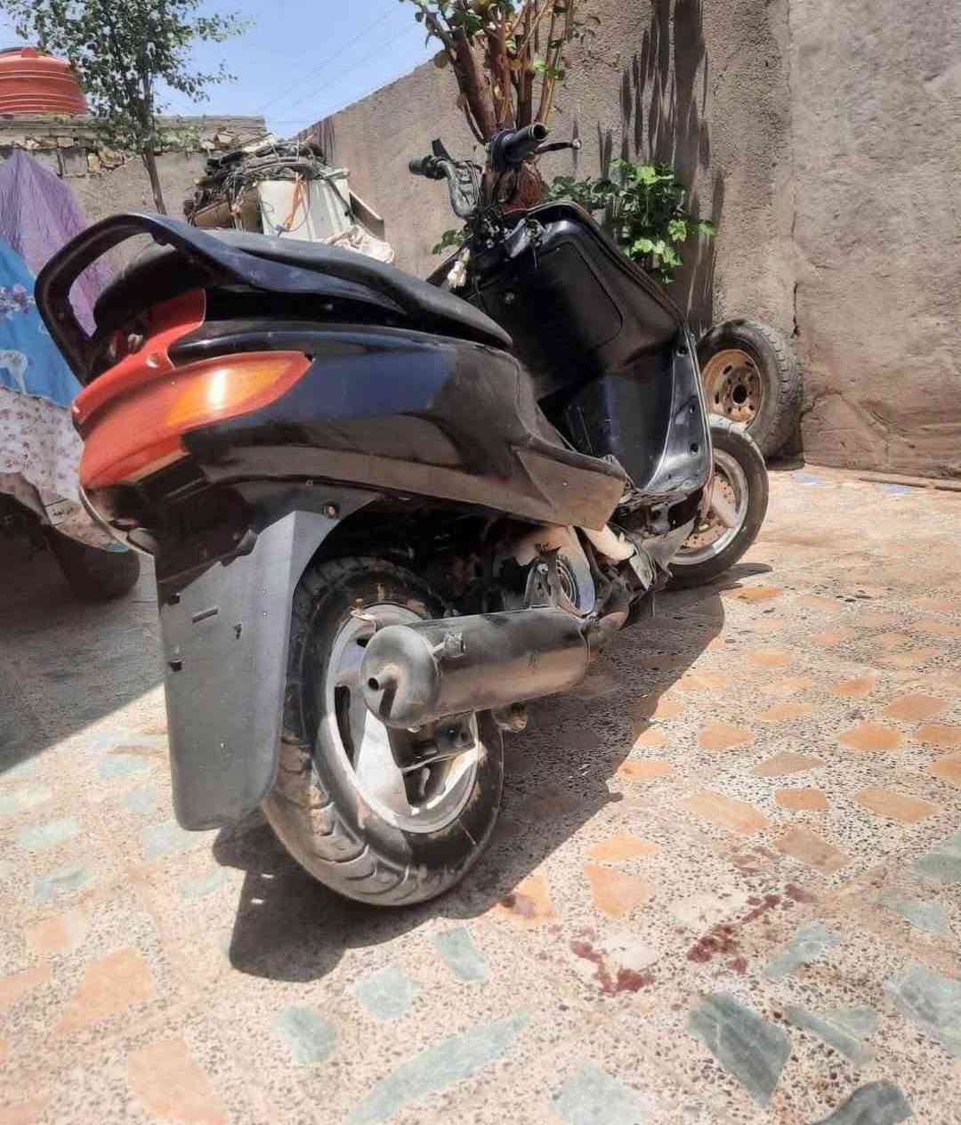 سلام عليكم درجة فراشه للبيع جاهزه كلجات مامي خلفي دبلات ورة كدام كلة جديد تجفيت جديد درجة مرتبة ملاحظة درجة. محور كبريترة مال نامة سعر خاص مكان رفاعي راسني وبيك خير وتدلل واتساب *********** او خاص

