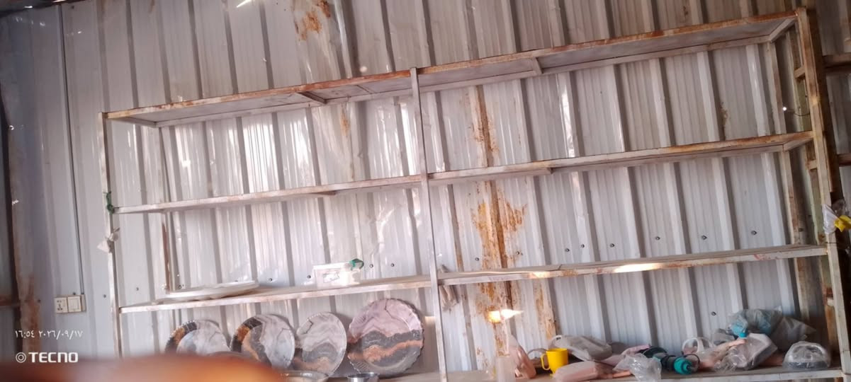 رفوف لاالبيع طول 4مترارتفاع 2اونص
العدد2المكان الوركاءالحويش قرب النبي سليمان 
***********
***********

نص مكتوب في الصور:
- ١٦:٥٤ ٢٠٢٦/٠٩/١٧
- TECNO
- 16:54 2026/09/17
- © TECNO