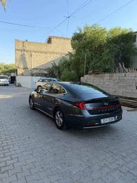 سوناتا 2023 وارد امريكي حادث بنيد فقط بدون دواخل وبيها مكانين بارد ه ف...
