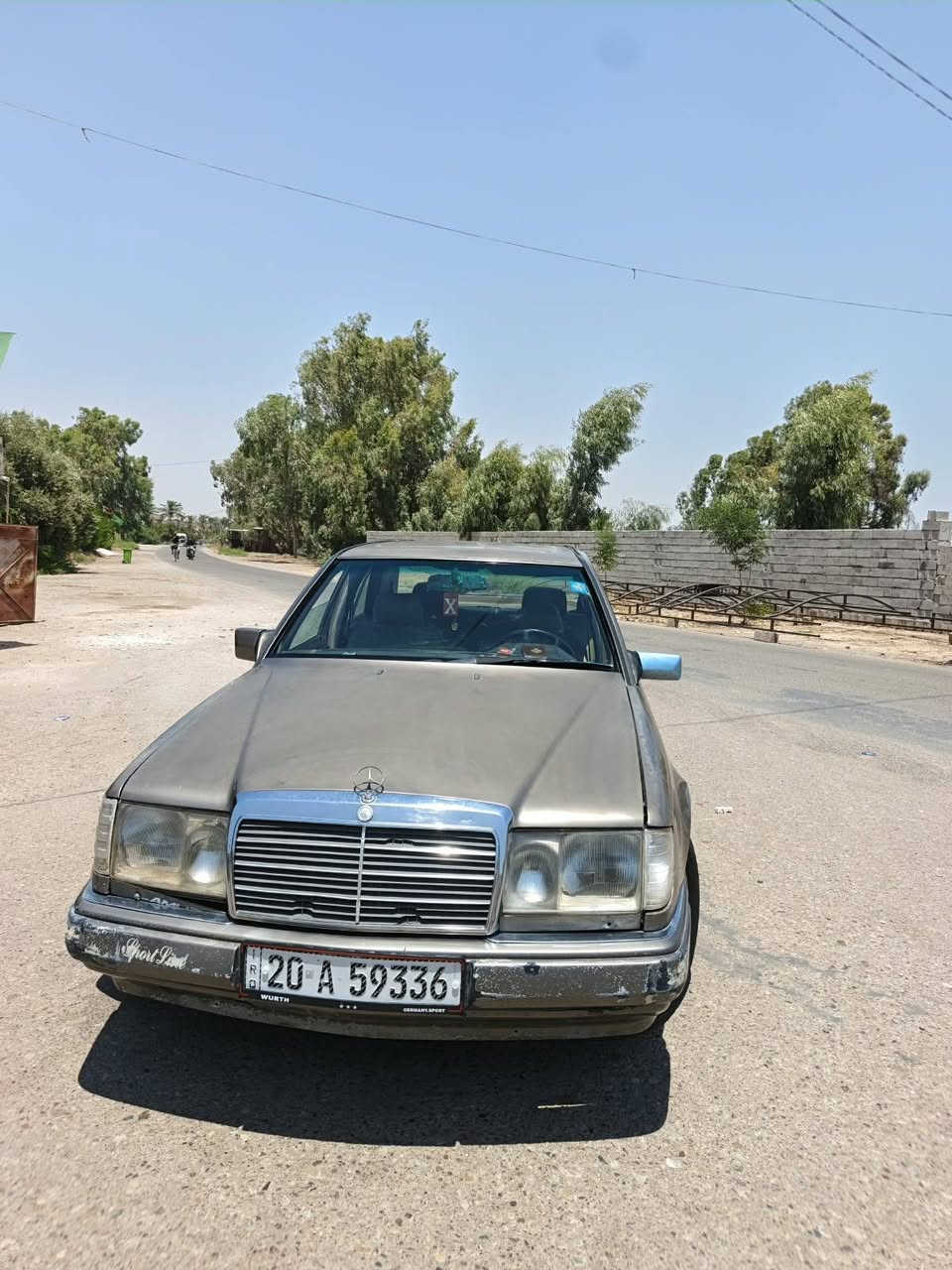 العنوان ديالى المقداديه ناحيه ابي صيدا الرقم *********** ماموجود واتساب 
السلام عليكم مرخصت الادمن سياره للبيع مرسدس دب موديل 88 سياره نشطه وحلوه بيها منضومه غاز ومحرك وكير جديد  مال حاويه شادهن مصارلي شهر سعر 55ورقه وبيها مجال حك الجيه

