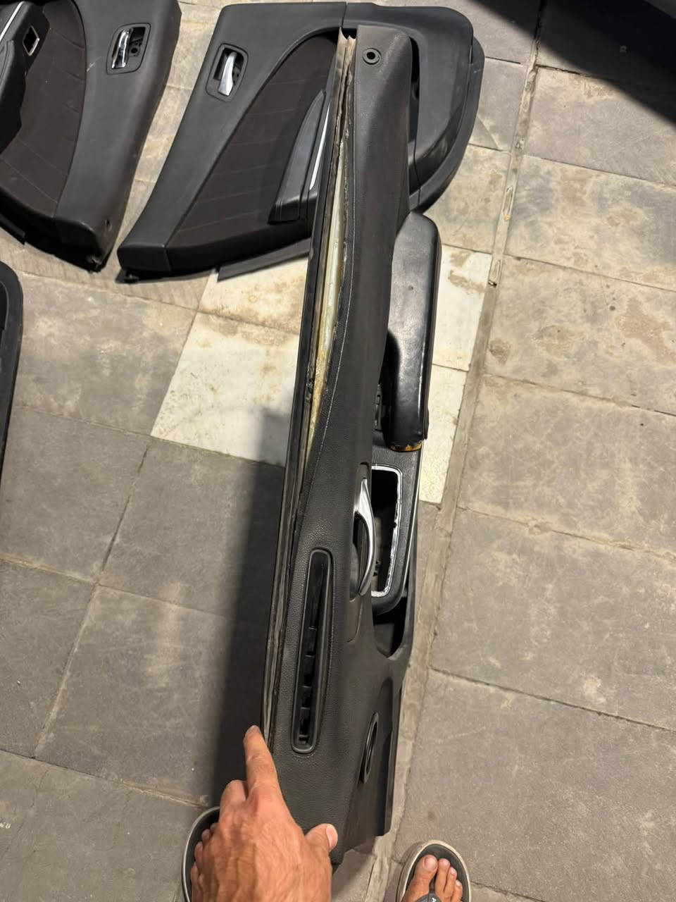 بطاين جاجر السعر٧٥ بلكراده ***********
