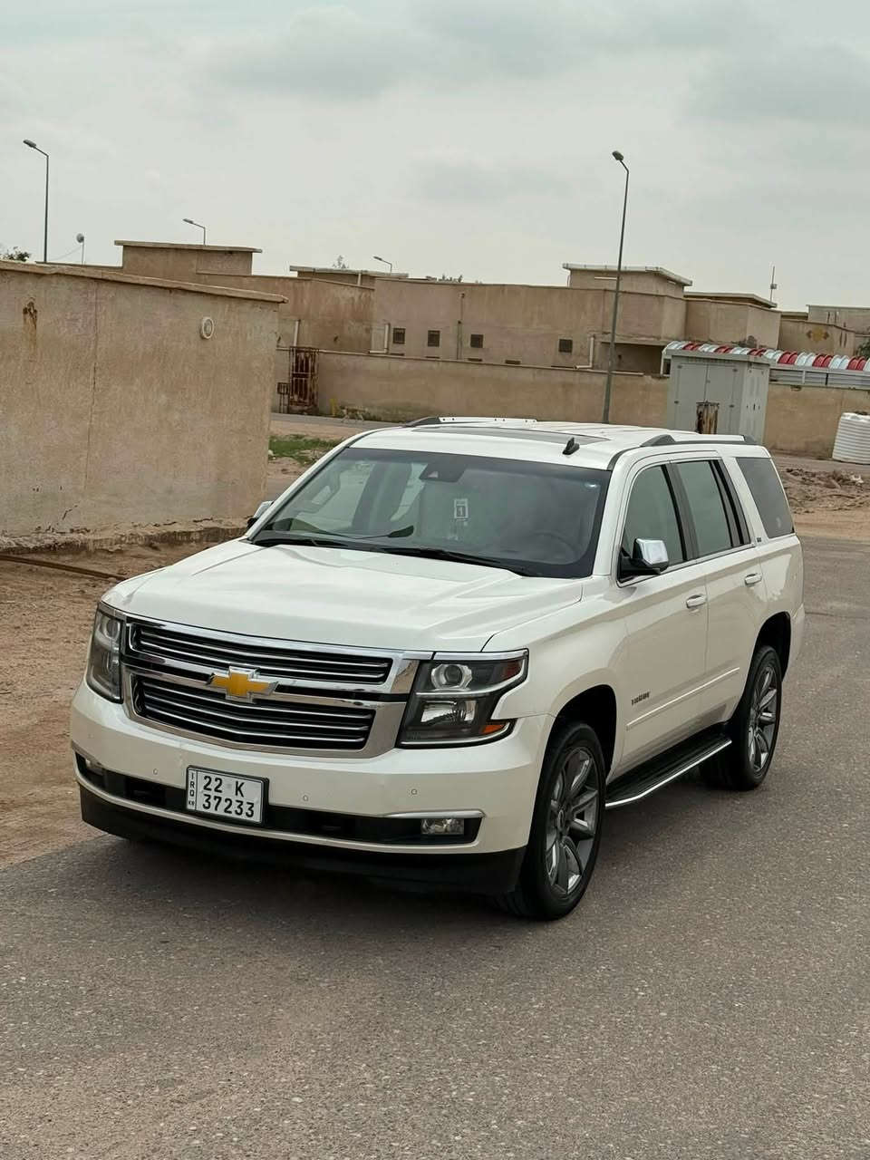 السلام عليكم
تاهو مديل 2015 LTZ خليجي 
السياره مكوفوله سابقا من الدعاميه للدعاميه بس صارت عندي شخط جاملغ الوره جهة السدر على كد 5 سانتيمات ومو ضربه سياره لا بس حكه بل باب 
السياره نضيفه كلش و السياره تنافس جدا 
السياره بحاله الوكاله برغي ما مفتوح بيها 
مواصفات السياره:
رادار أماي وخلفي 
جنطه كهرباء 
فتحه 
عليها لايت كلش قوي ب 400 دولار (ناصي - عالي - سكن)
سستم صوت boos
تحكمات تبريد خلفي
شاشه خلفيه 
كشنات  جلد
وداخل اوف وايت ( بيجي)
وباقي مواصفات الLTZ معروفه 
السياره ماشيه 80 ألف كم 
السياره نضيفه بمعنى الكلمه 
مكفوله مكينه وكير وحتى من البراغي 

السياره رقمها أربيل 
مكان البصره 
السعر 350 وبيها مجال بسيط 

للاستفسار 
***********
