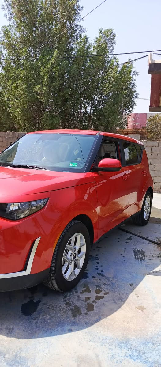 صول امريكي موديل 25
حادثها ثلاث قطع بنيد وجاملغ و قبق جنطه 

لون احمر دم الغزال 
مكفوله من الشاصي والايرباك فقط درگه 
ماشيه 3000 كيلو متر 
داخل لونين 
تبريد فول 
مكاني بابل للاستفسار ***********
