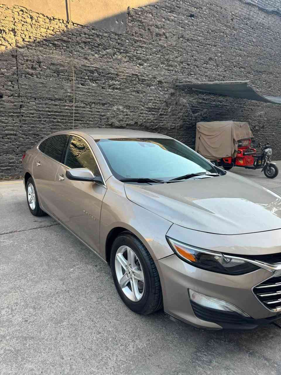 سلام عليكم
ماليبو 2024 ذهبي بدون ايرباكLS

1G1ZB5ST6RF137002

رادار امامي
بصمة تشغيل عن بعد
سايد بريك دكمة
محرك 1500 تيربو
السيارة جاهزة بدون رقم
ترقيم بغداد ثاني يوم
السعر 105 
***********
